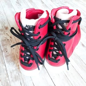 NWOT Nike Air Force 1 Rebel XX
Red